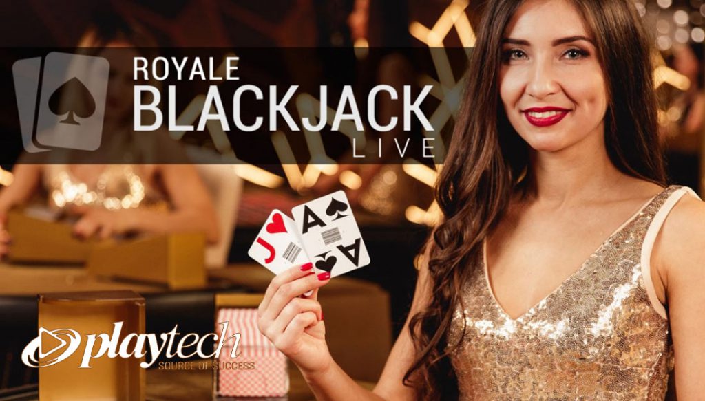 Royal Blackjack lady shows 21